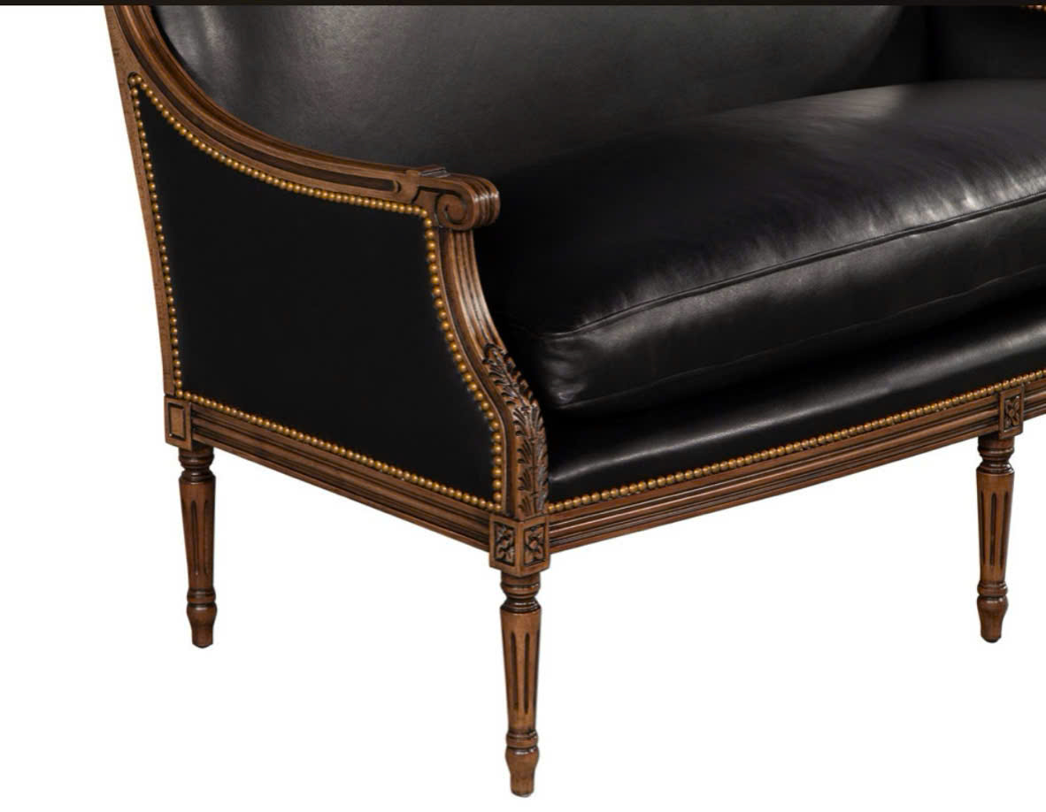 SOFA BĂNG CỔ ĐIỂN LOUIS LOUIS 16 BỌC DA